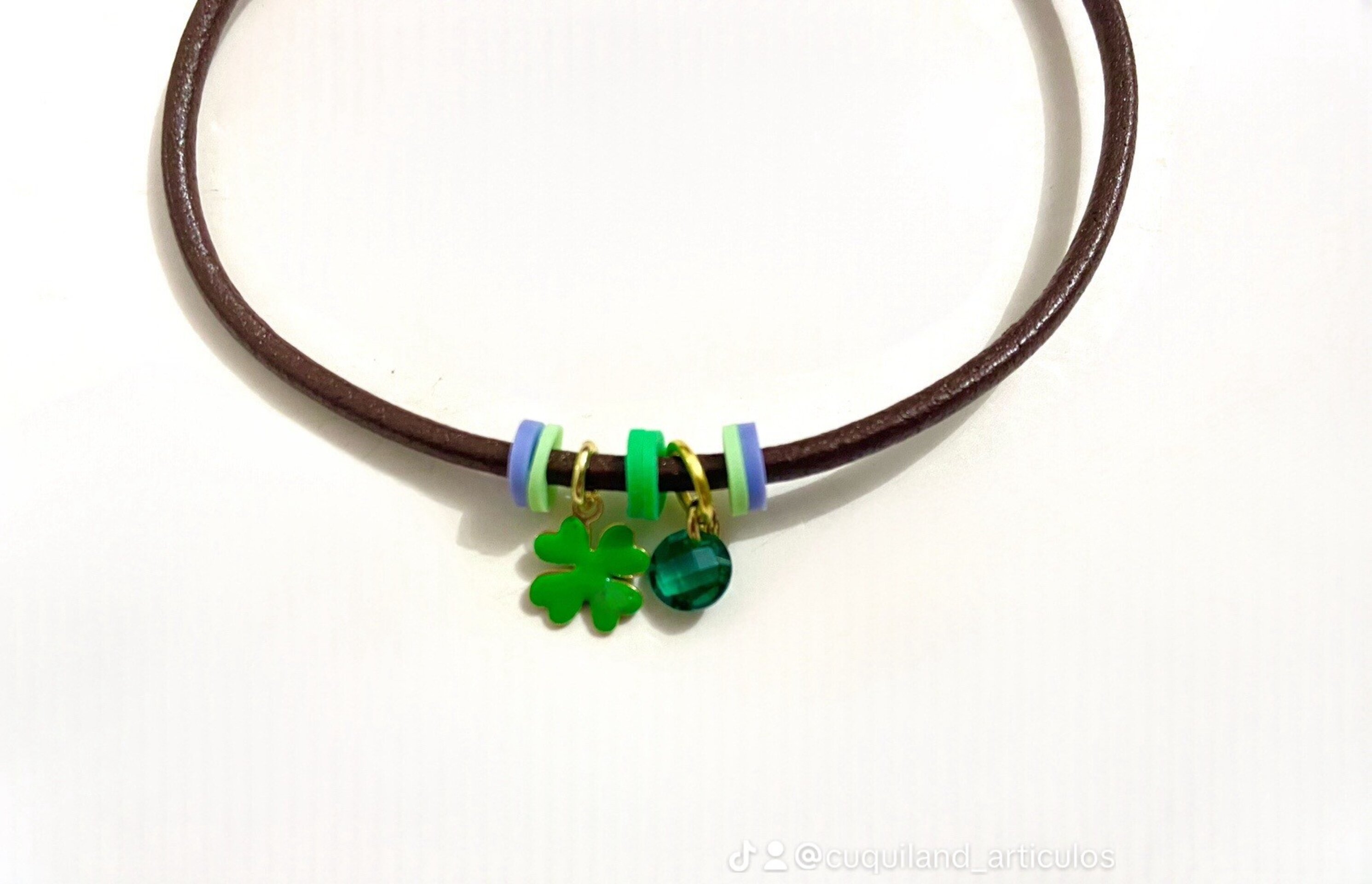 Pulsera de Cuero Marrón con Circonita y hoja de trébol en plata y esmalte - 4