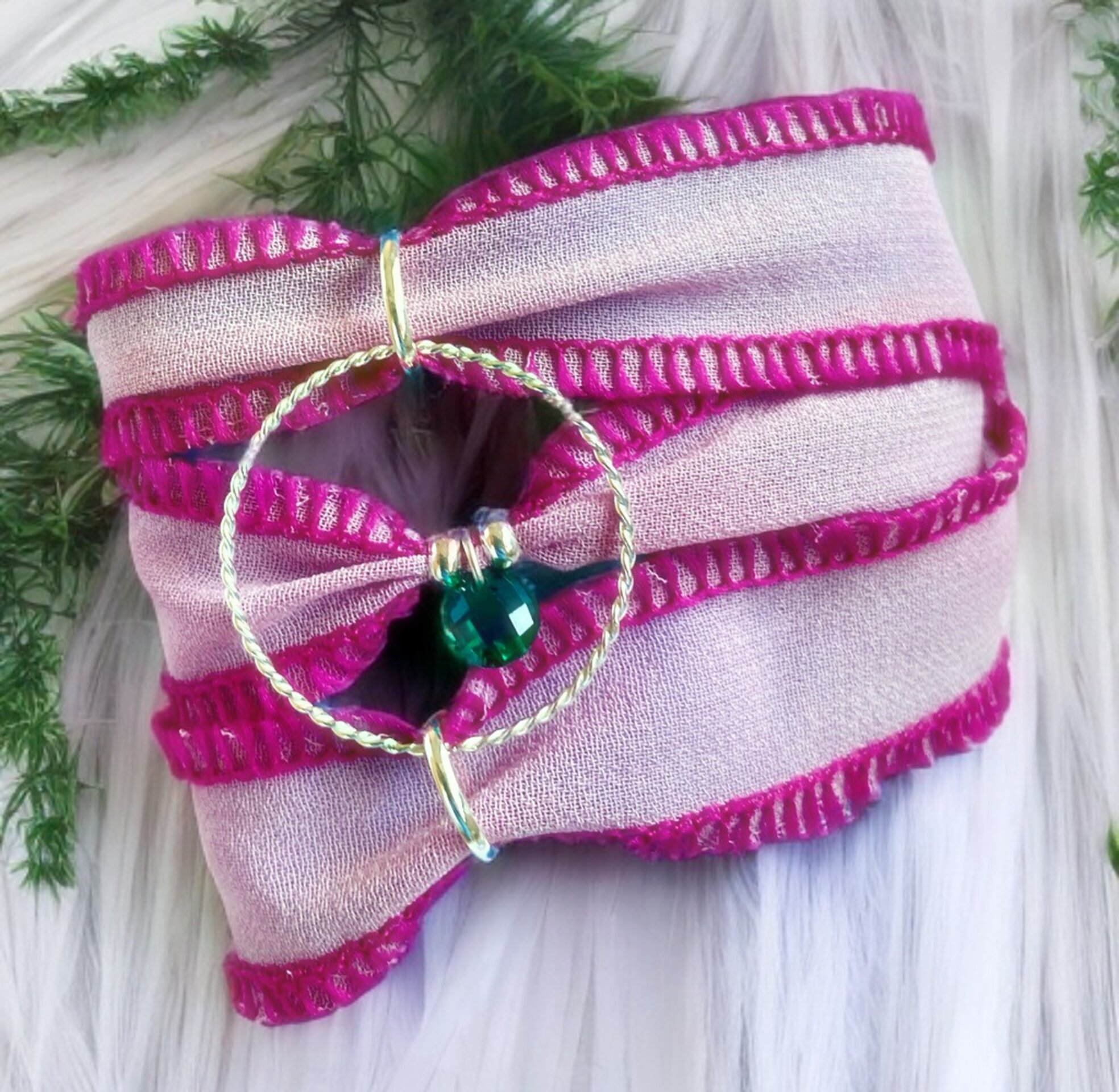 Pulseras de Tela Exclusivas con Circonita, Herradura y Mariposas - 4