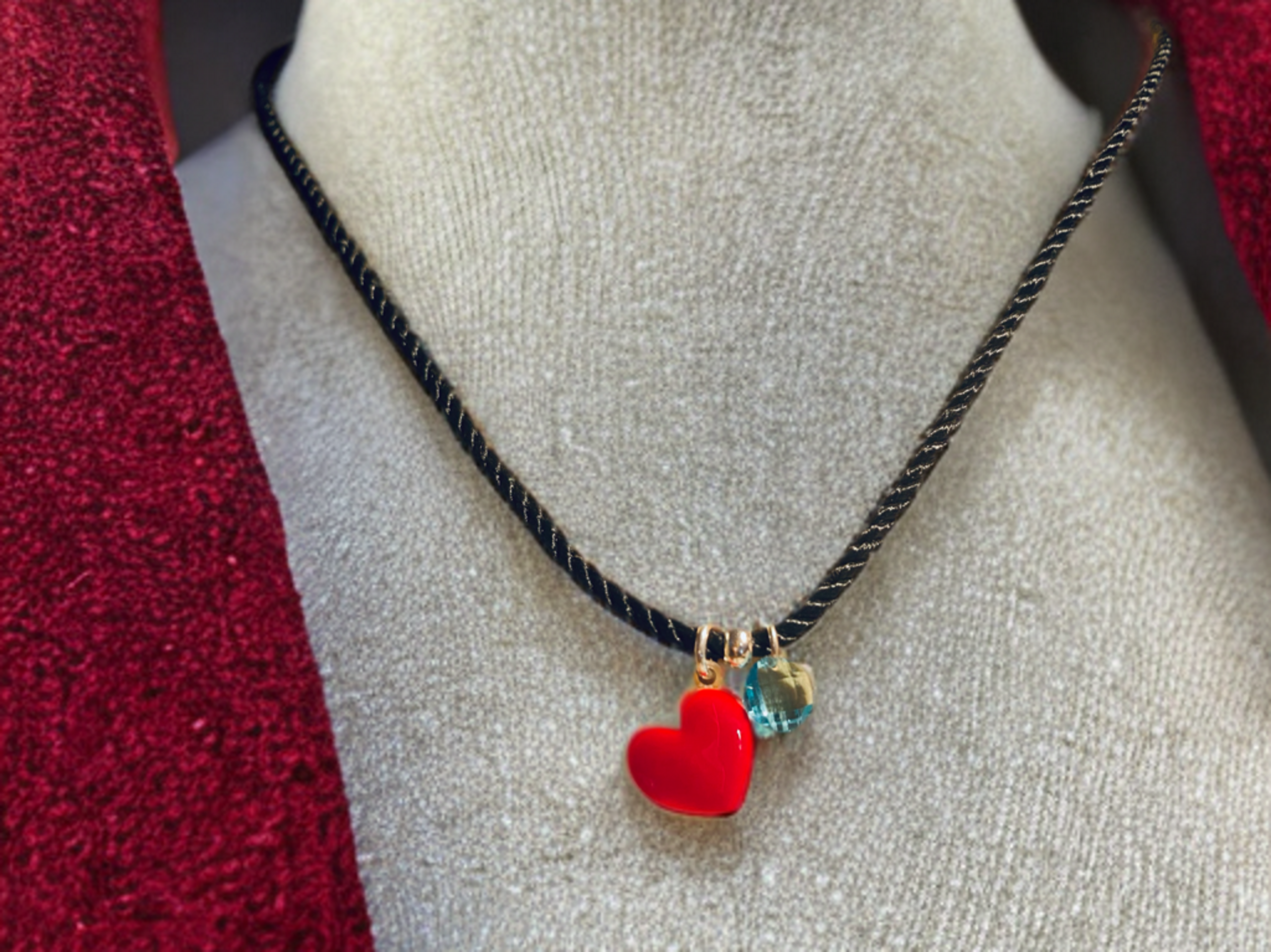 Gargantilla de Cordón Negro con Colgante de Corazón y circonita - 3