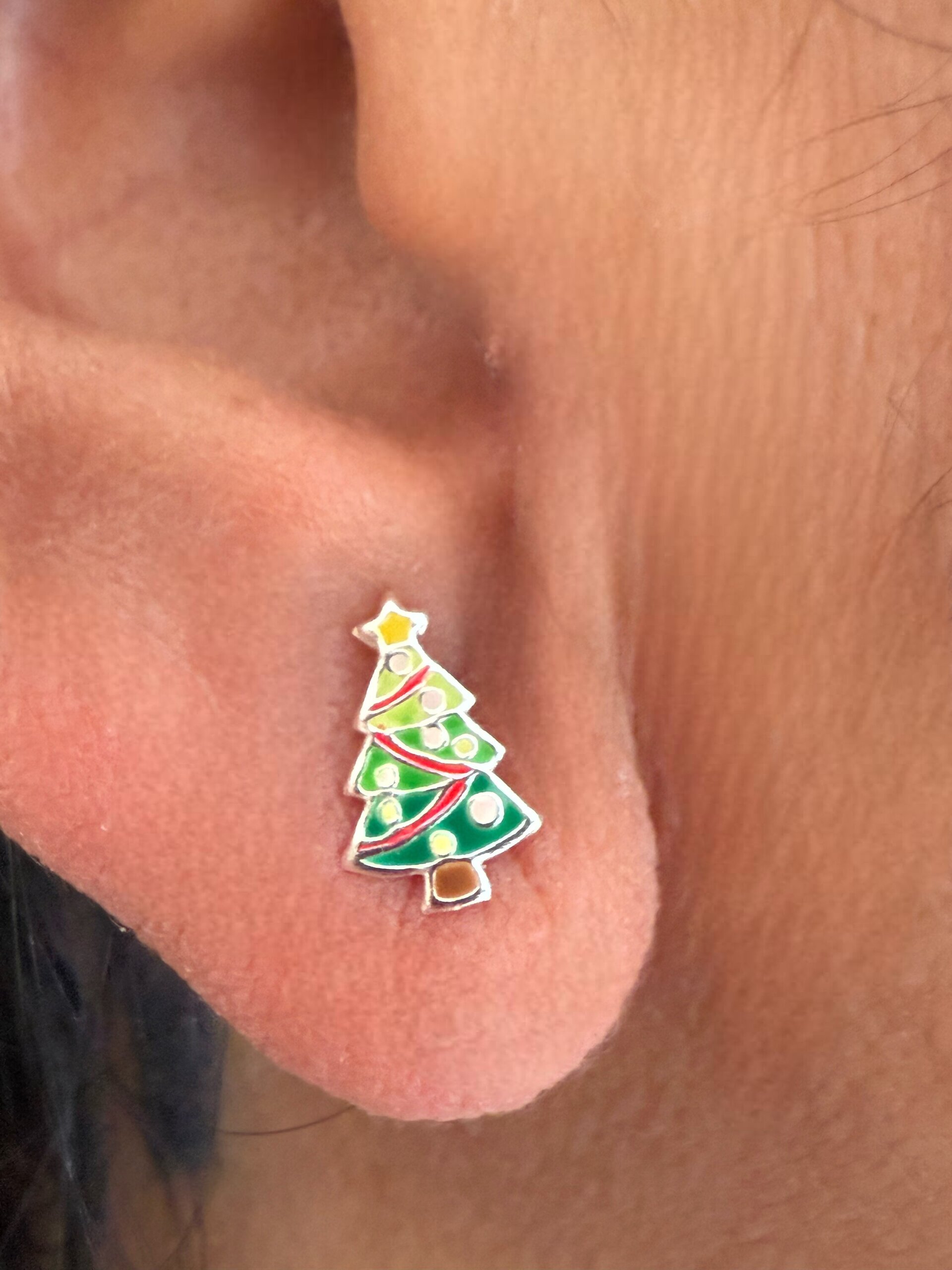 Celebra la temporada con Pendientes Árbol de Navidad exclusivos | - 2