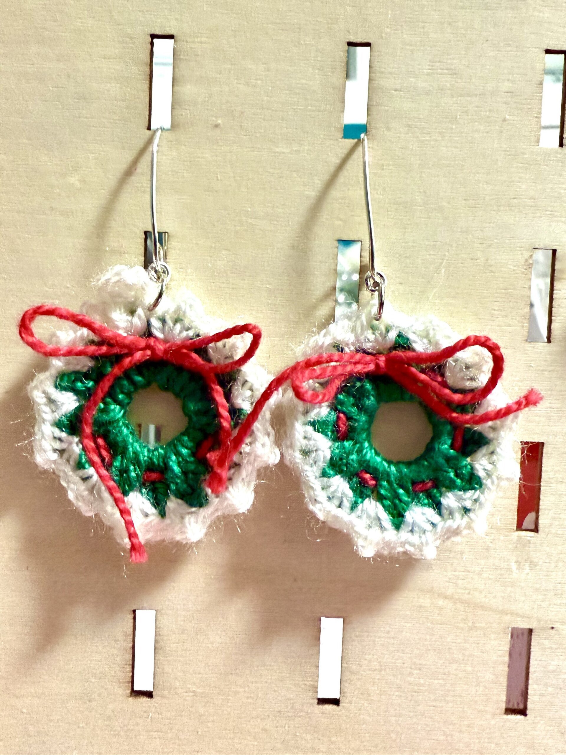 Pendientes navideños de ganchillo con plata 925, piedra volcánica y circonitas | - 10