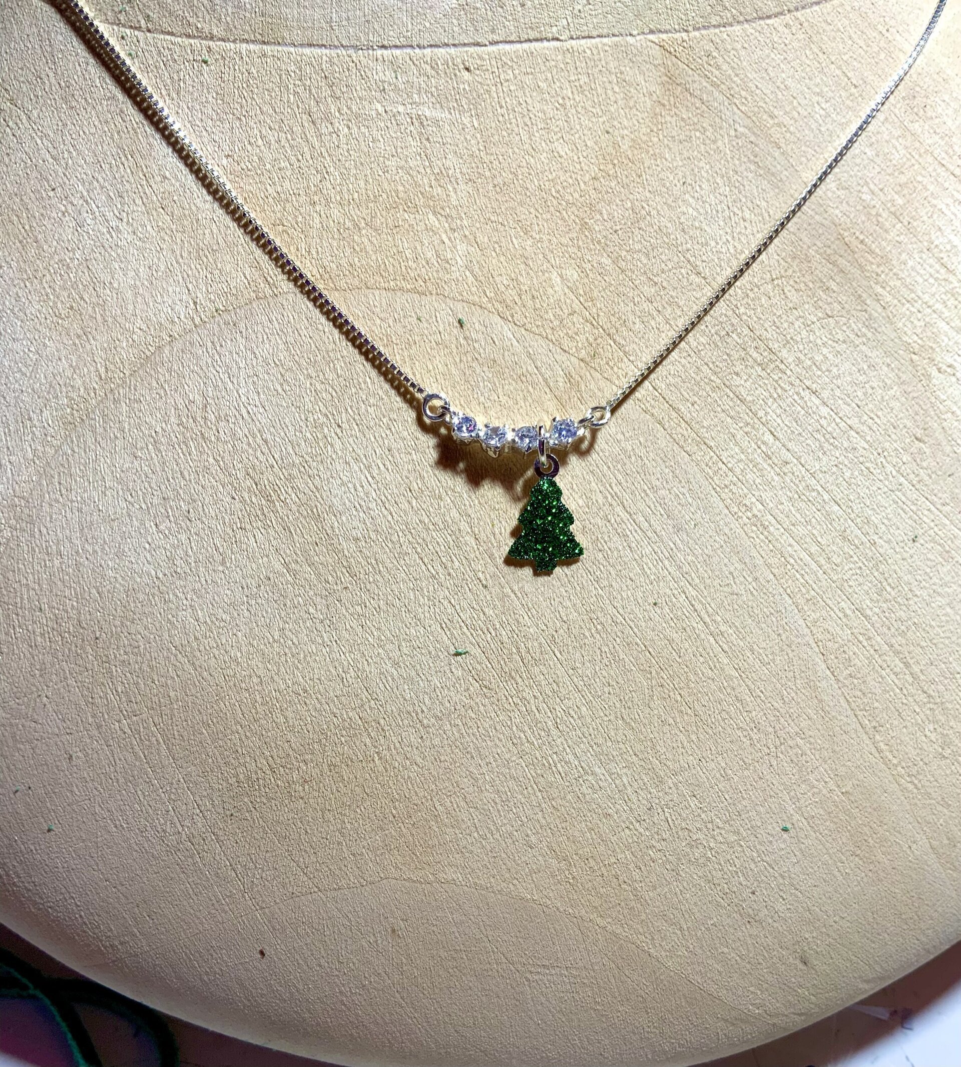 Collar navideño con árbol de Navidad - 2