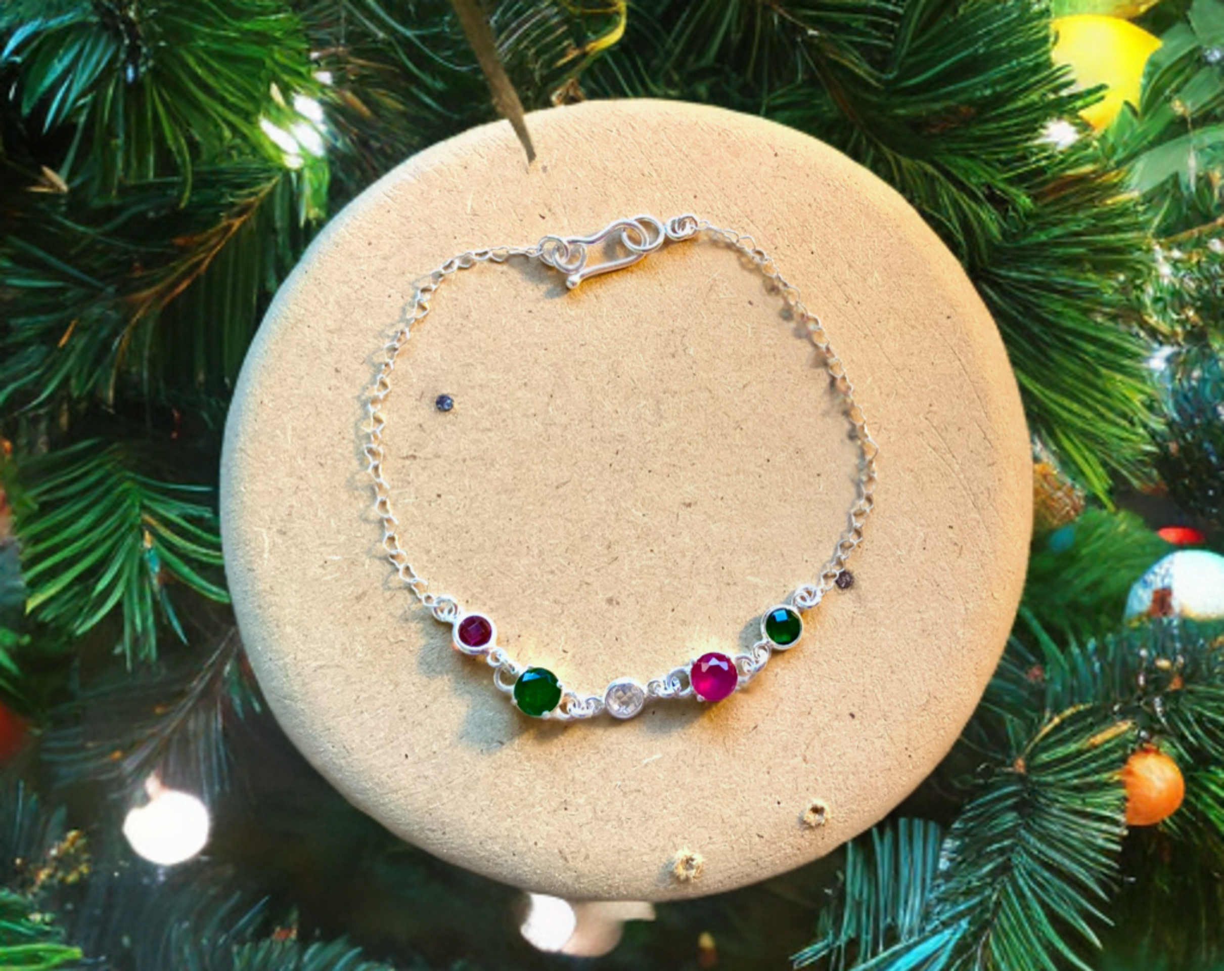 Pulsera de Circonitas y Plata con Cadena de Corazones - Elegancia Romántica - 2