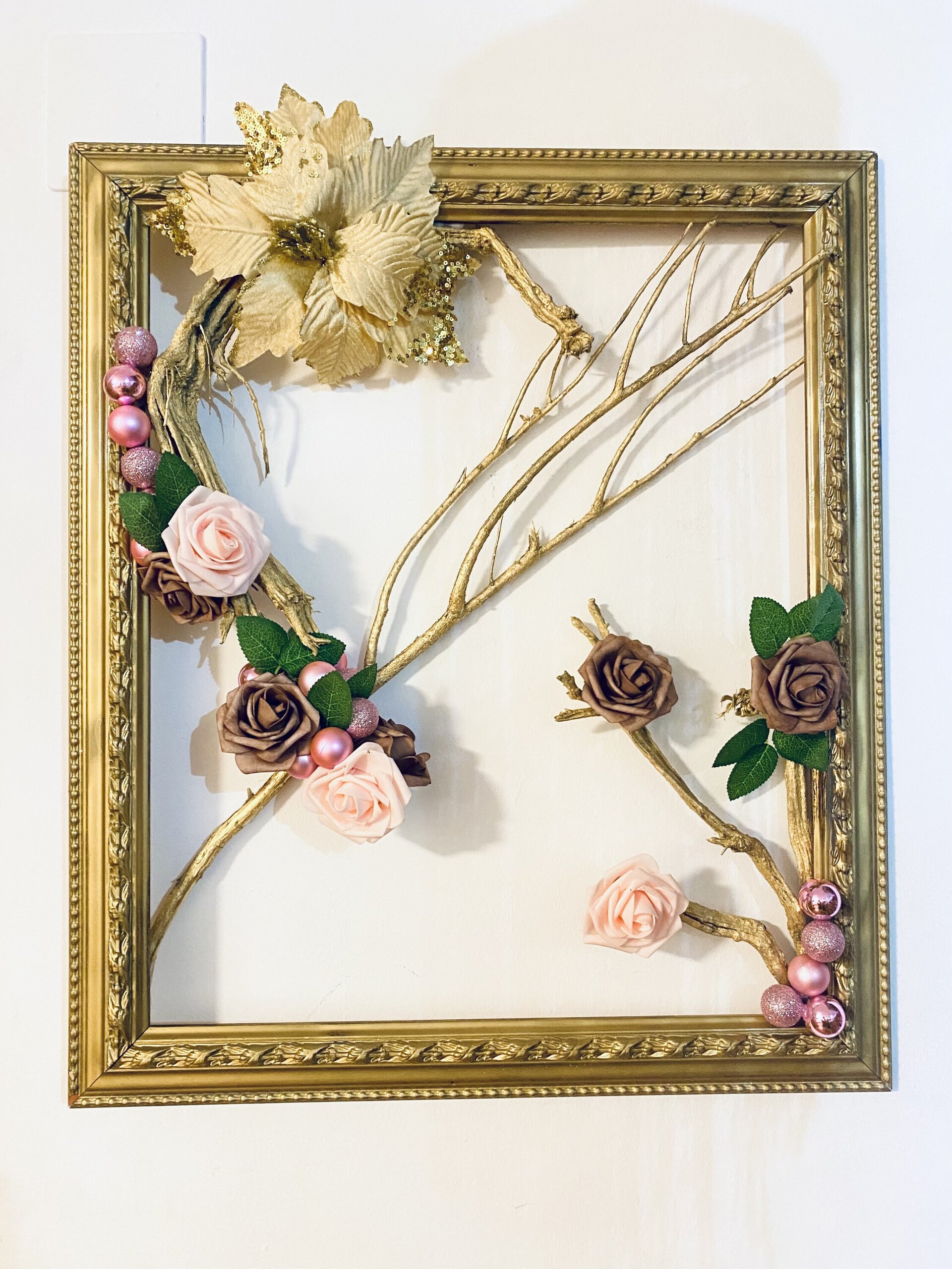Marco Decorativo Vintage con Flores y Ramas – Arte de Pared Único para el Hogar - 2