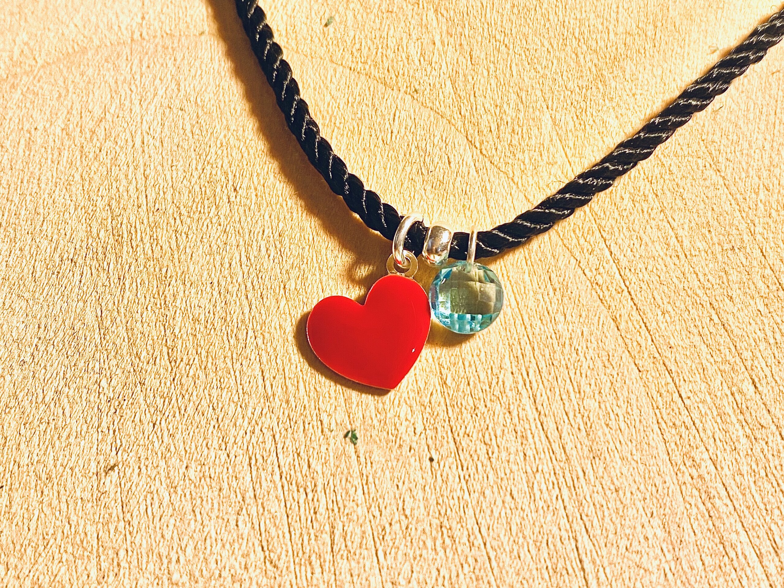 Gargantilla de Cordón Negro con Colgante de Corazón y circonita - 2